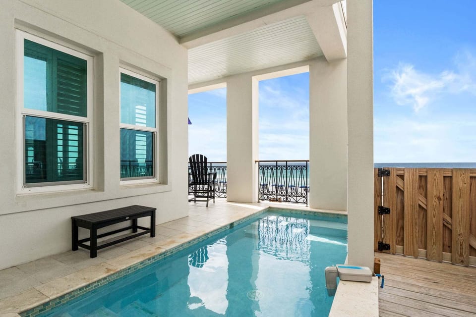 Pool with Grill and Private Access to the Beach