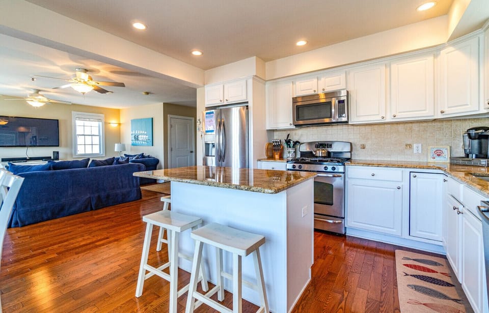 Kitchen island, living room