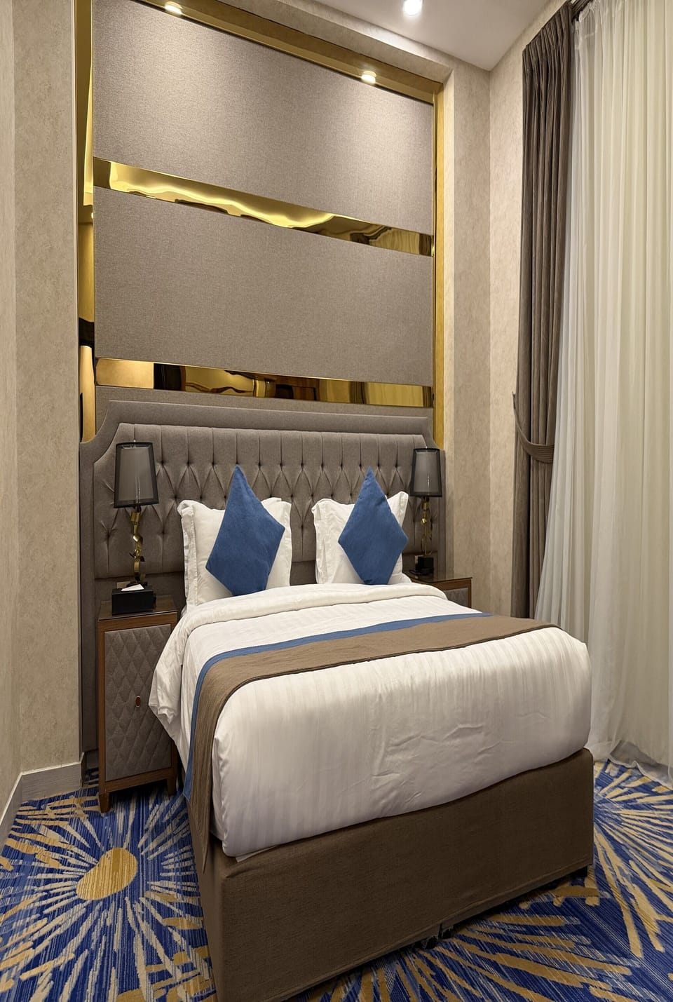 Superior Suite | Hypo-allergenic bedding, desk, laptop workspace, blackout drapes