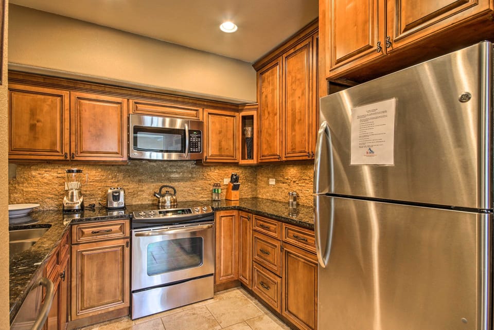 Fully Stocked Kitchen