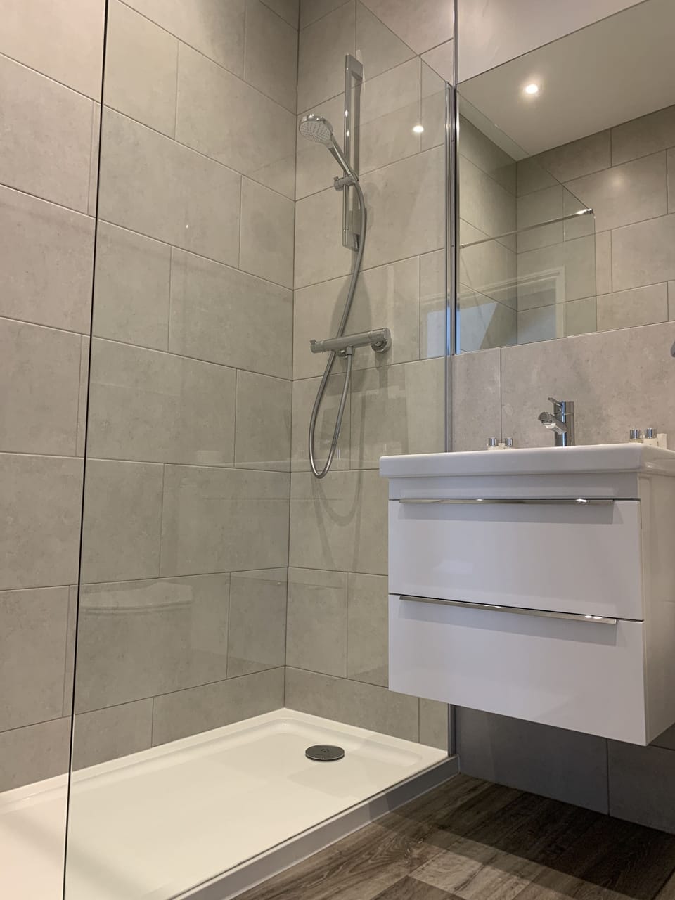 Standard Double or Twin Room, Ensuite | Bathroom