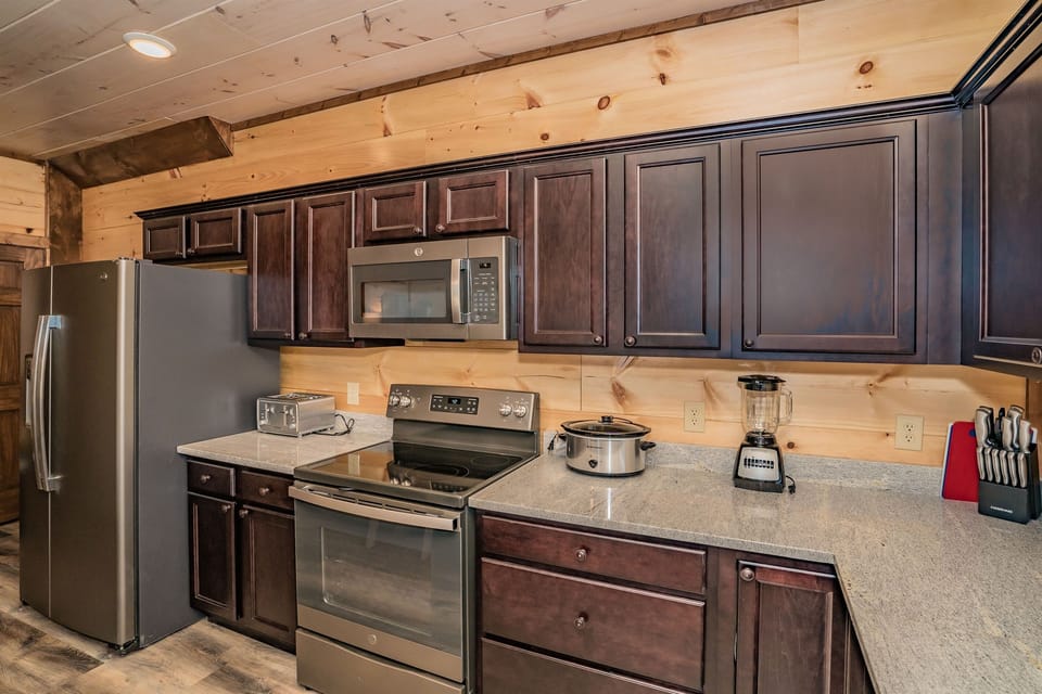 Shelter Me - Fully Equipped Kitchen
