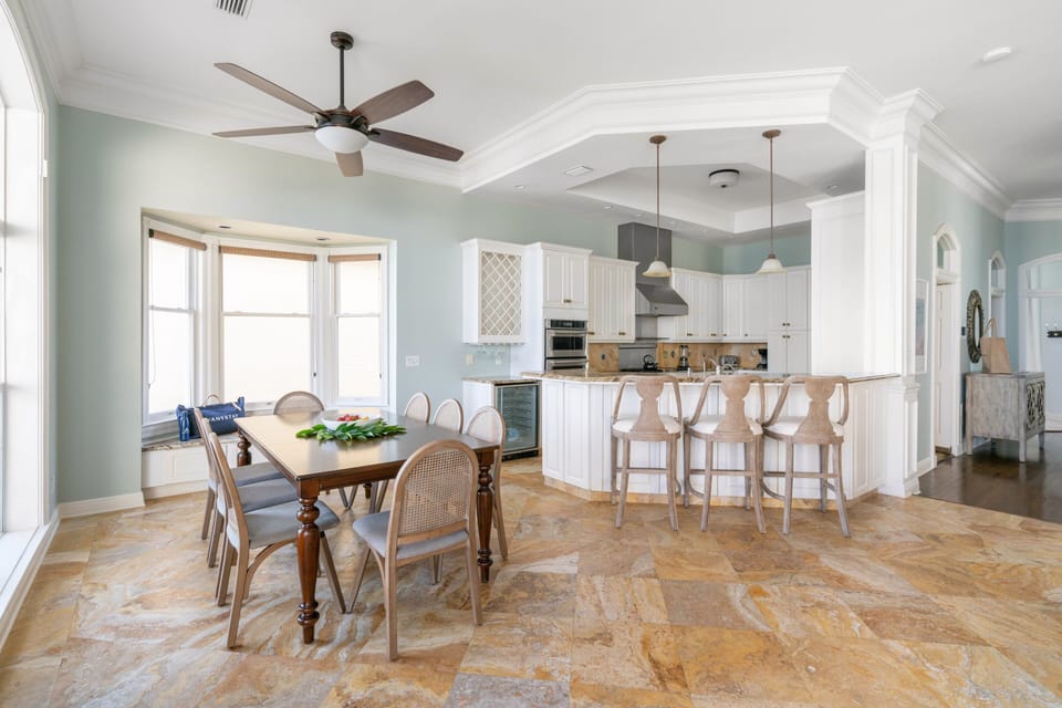 Second dining area and breakfast bar.
