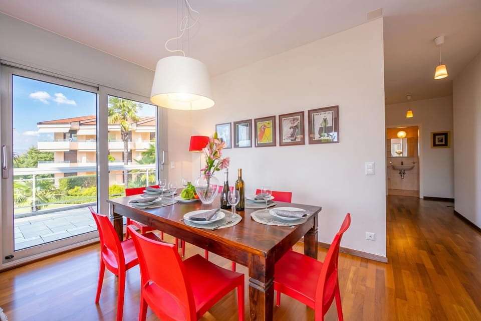 Family Apartment, 3 Bedrooms, 2 Bathrooms (La Maison du Bonheur with Shared Pool) | Dining