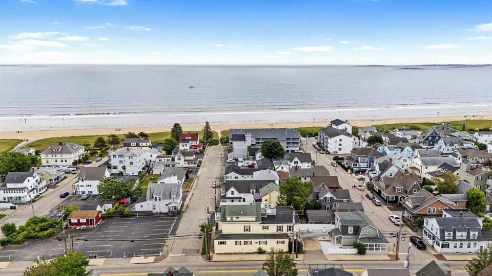 1520bay20ave20unit2032C20oob2020drone-5