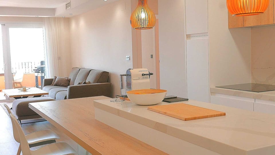 Kitchen bar