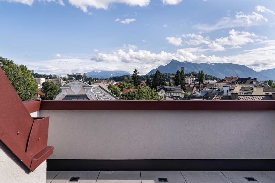 Deluxe Double Room | Bathroom | Hair dryer