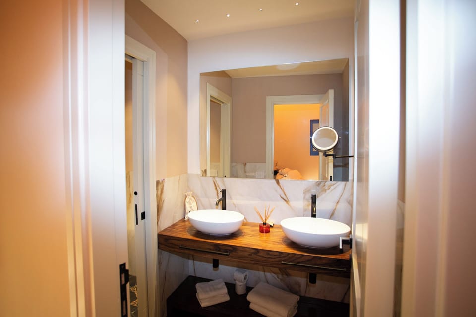 Romantic Studio Suite, Private Pool | Bathroom | Designer toiletries, hair dryer, towels, soap