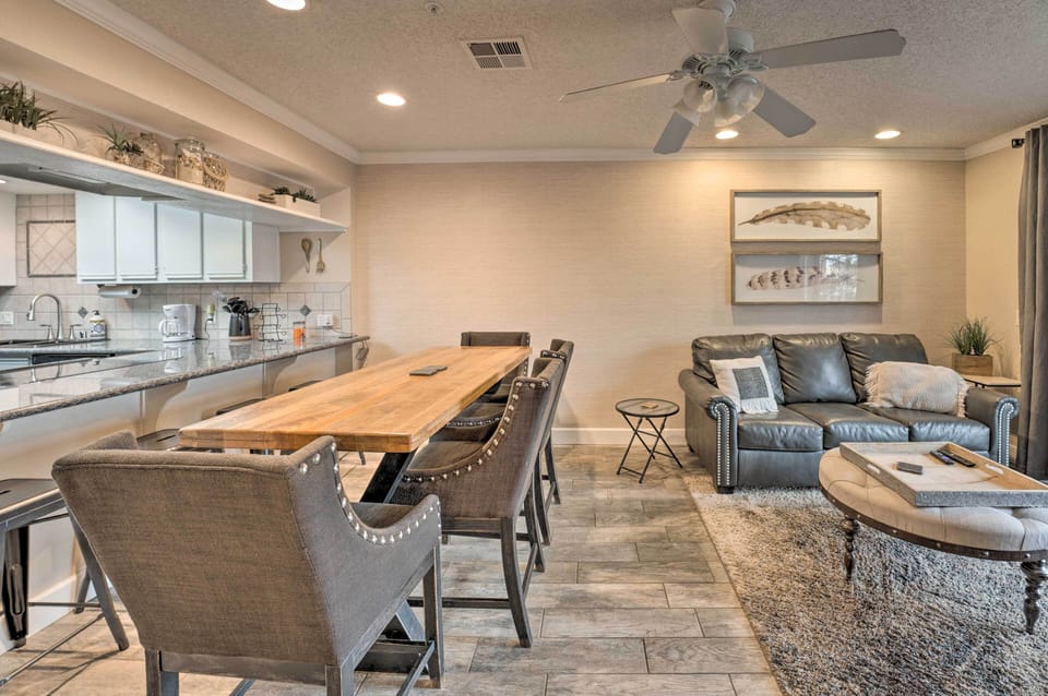 Dining Area | Dishware & Flatware