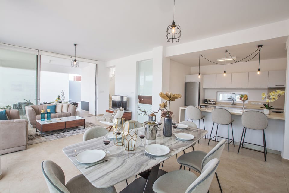 Villa, 3 Bedrooms, Smoking, Private Pool | Interior