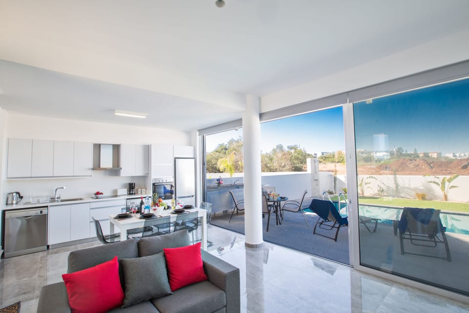 Villa, 2 Bedrooms, Smoking, Private Pool | Property grounds