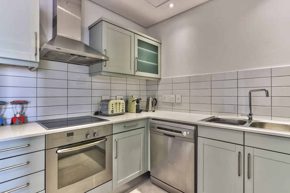 Apartment, 3 Bedrooms, Balcony | Interior