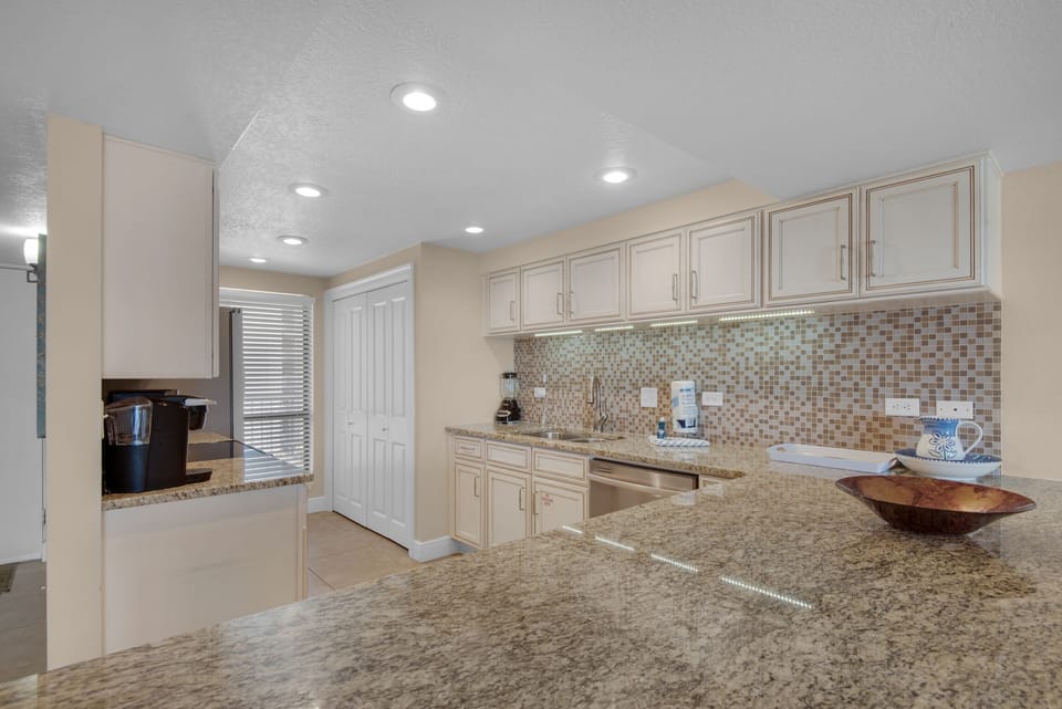 Kitchen has plenty of counter space