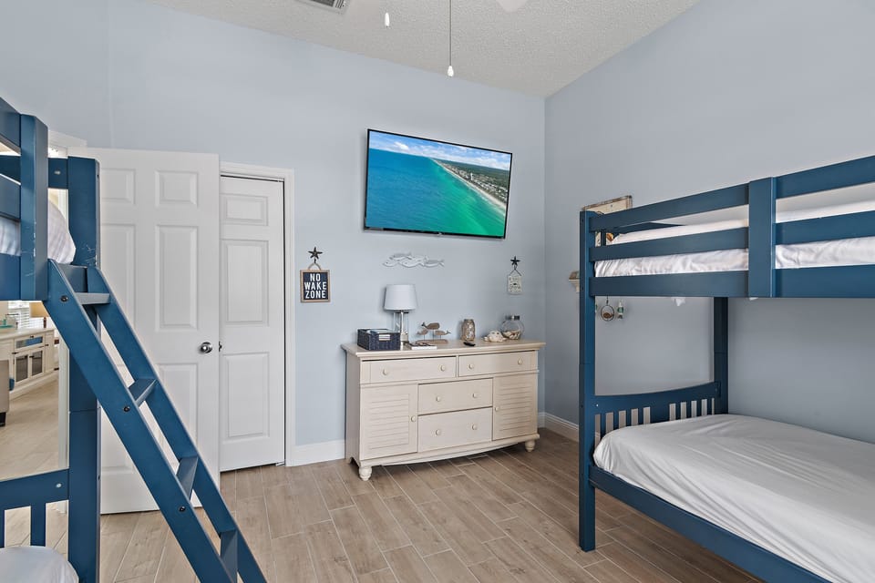 Bunk room