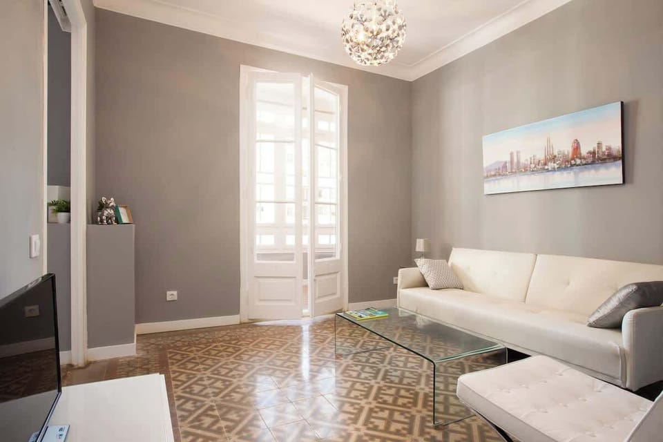 Did you noticed the original tiled floor?