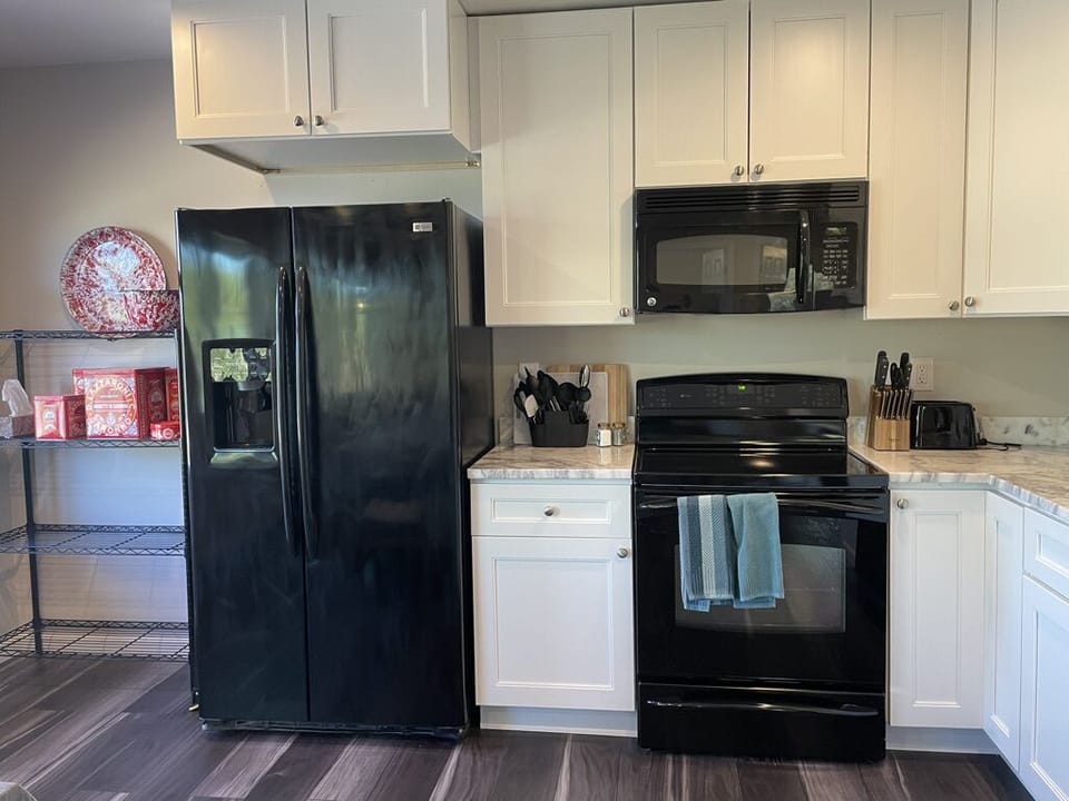 Fridge, stove, microwave.