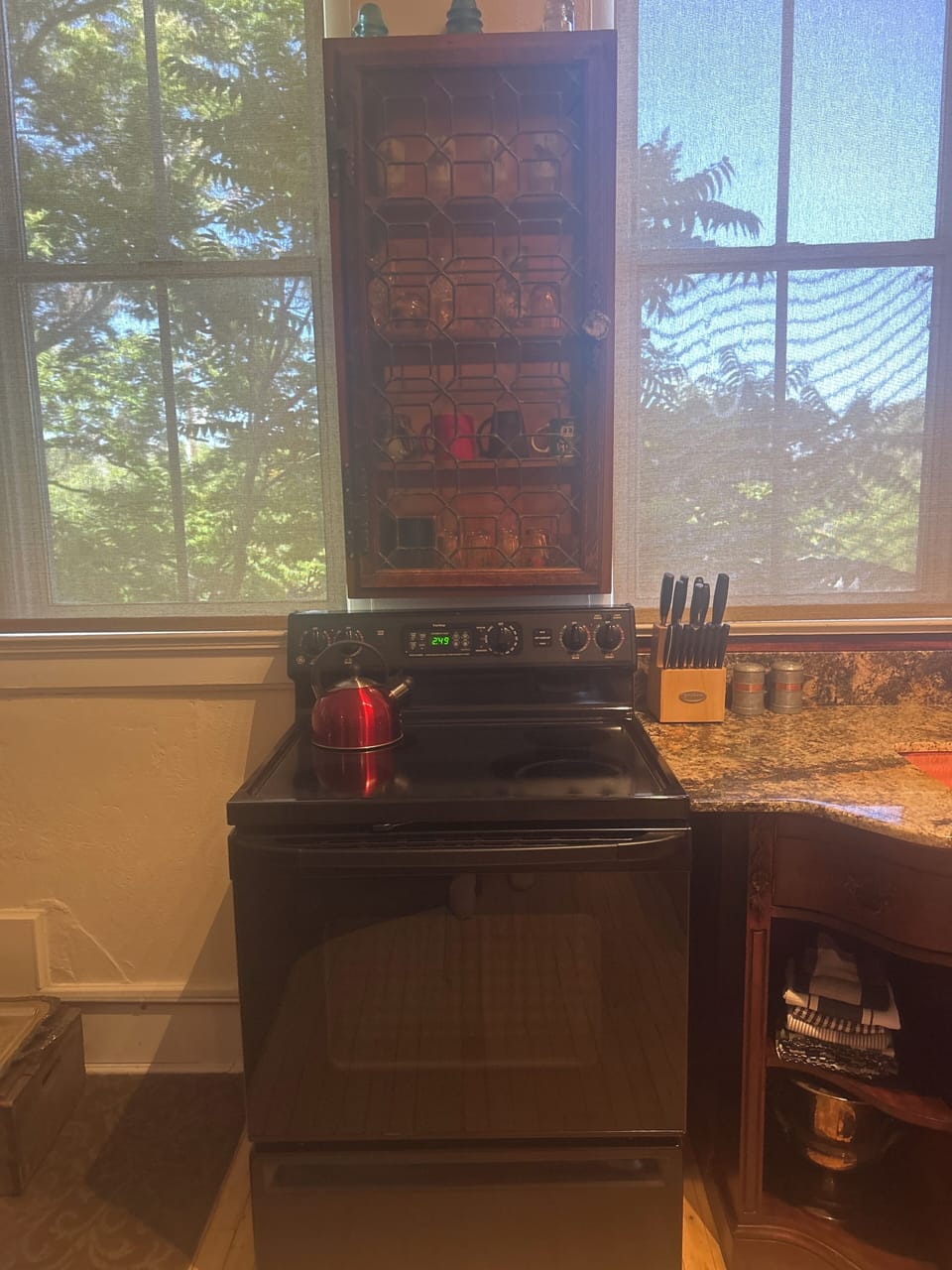 Range, microwave, toaster, coffee maker