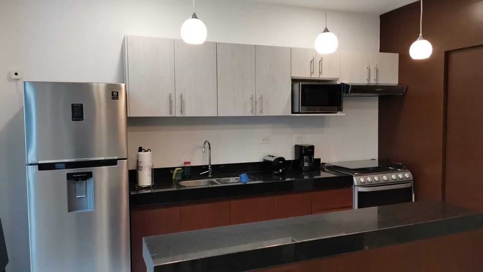 Cocina completamente equipada