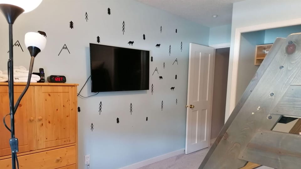 Condo, 3 Bedrooms | Interior