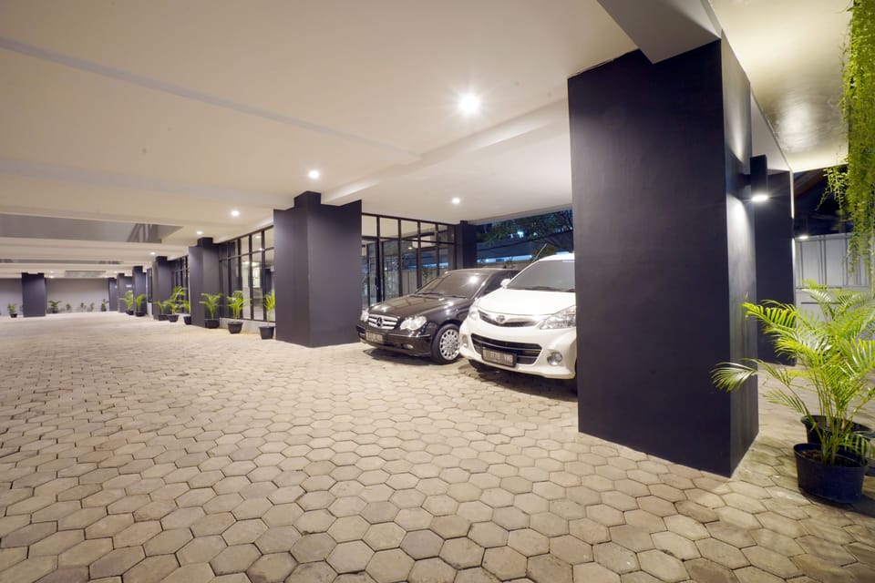 Free self parking