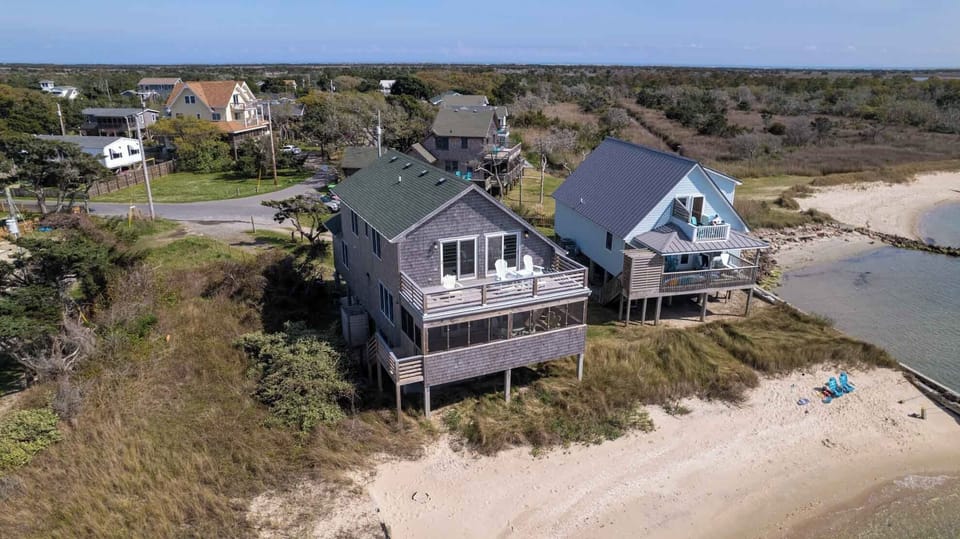 Aerial Back Exterior (4)