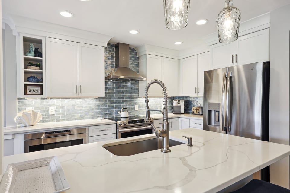 283 Turnberry | Kitchen - 283 Turnberry | Kitchen