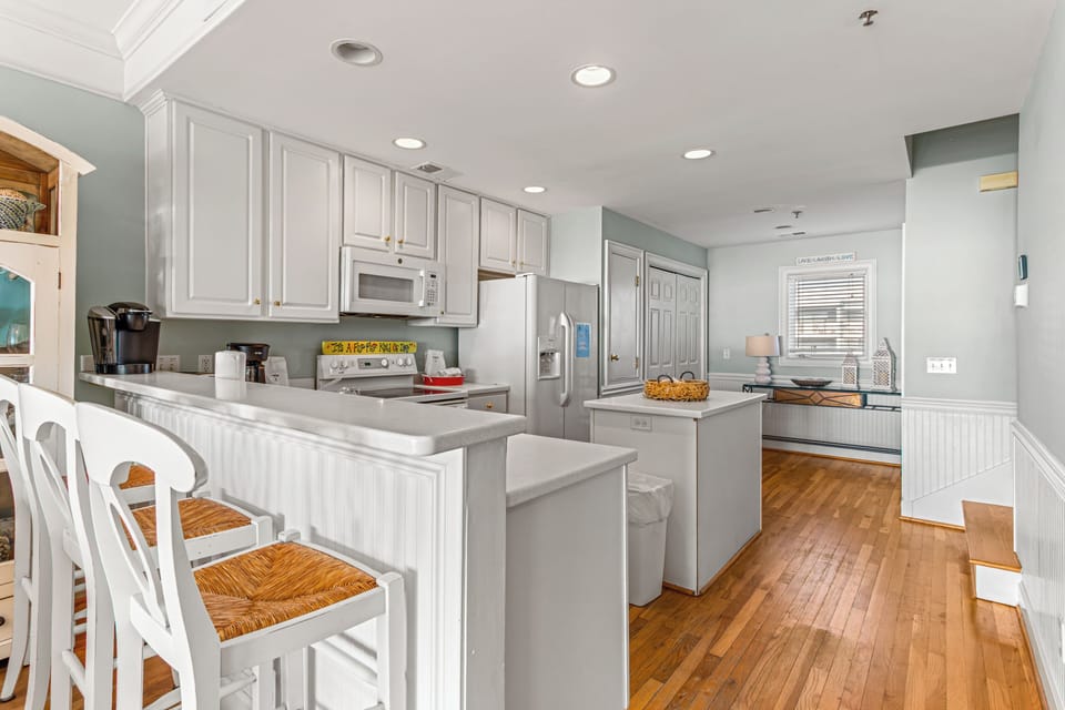 Kitchen and Laundry Room

2nd Floor