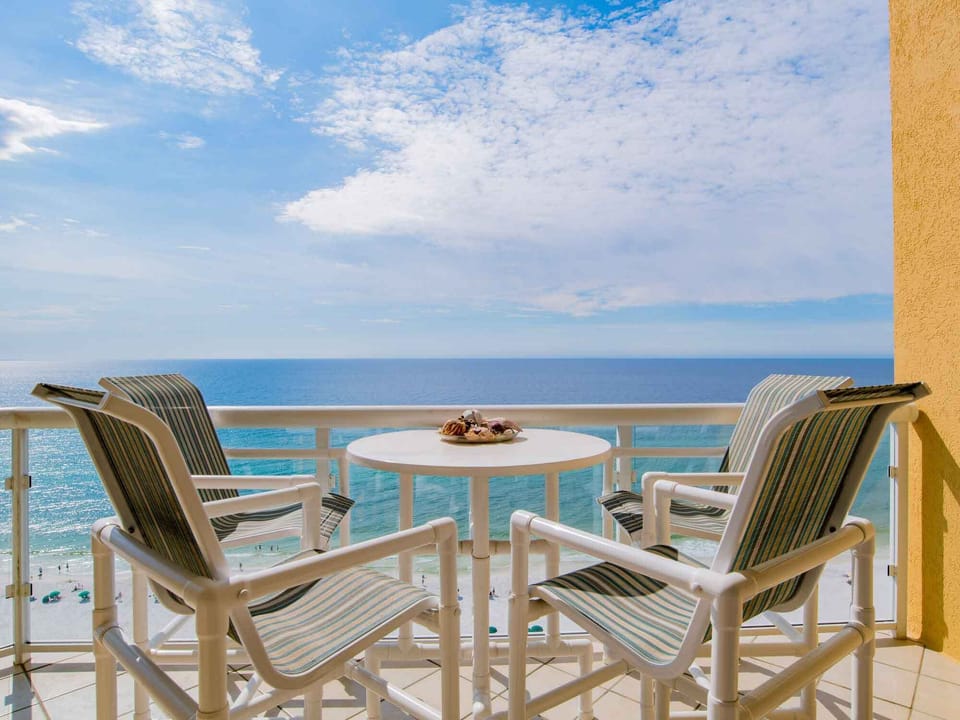 Private Gulf-Front Balcony with Outdoor Dining