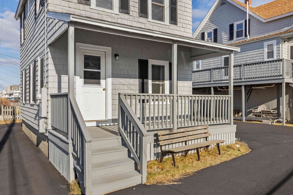 Front porch for people watching, cocktails and enjoying ocean breezes