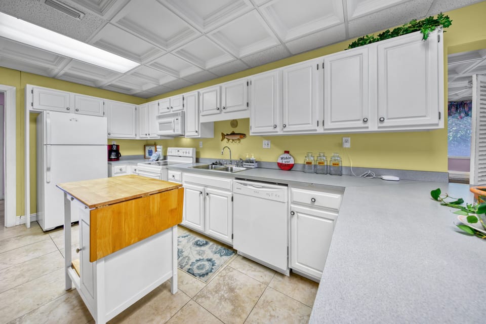 Plenty of counter space for your chef