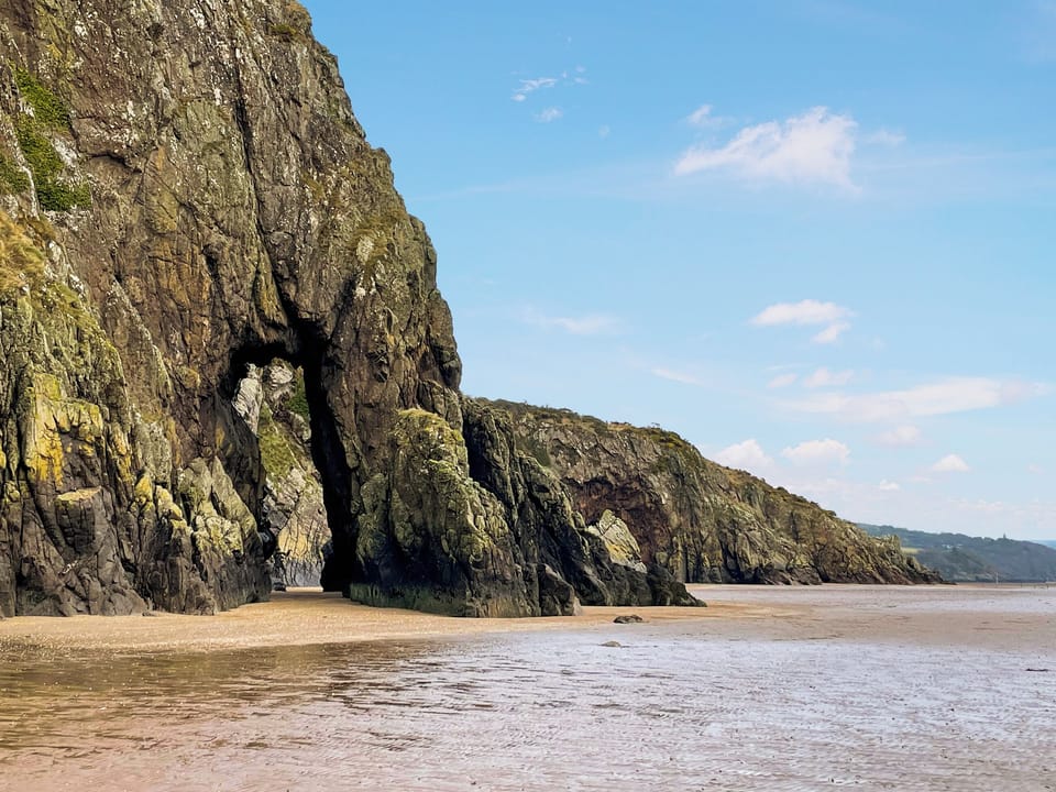 Needles eye arch at Sandyhills | Craigrannoch Cottage, Rockcliffe