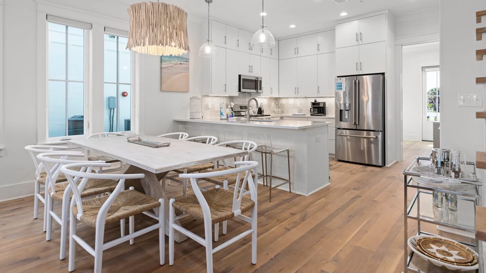 Dining/Kitchen