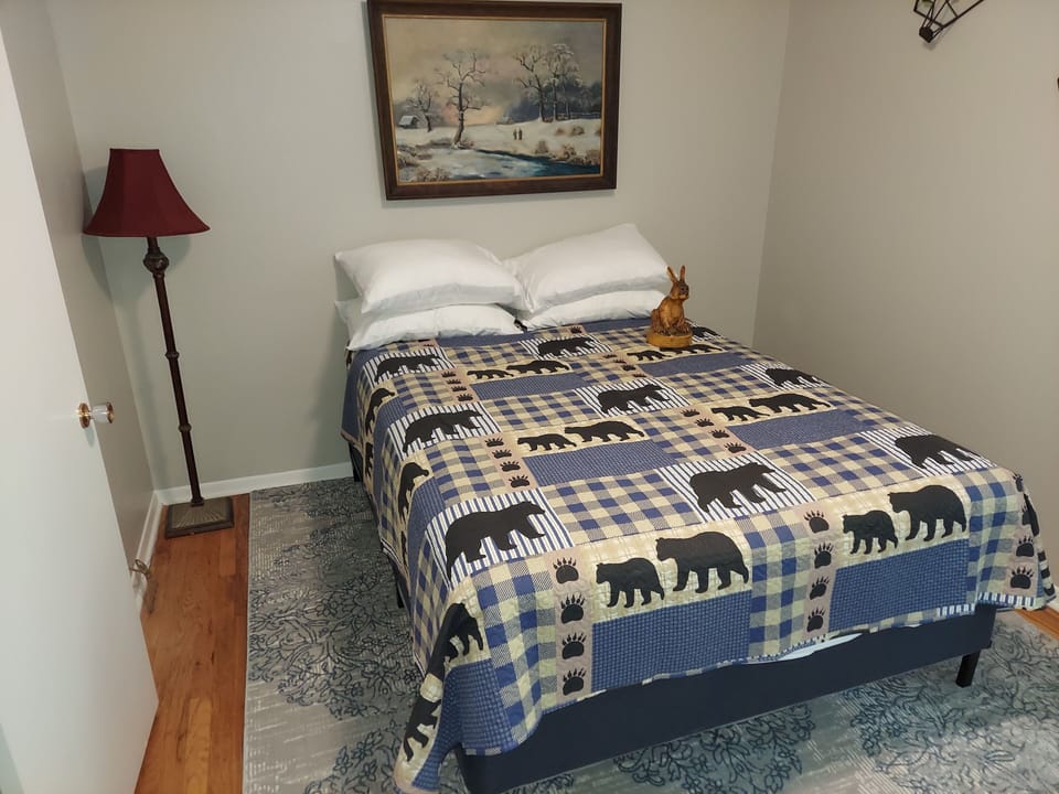 2nd Bedroom