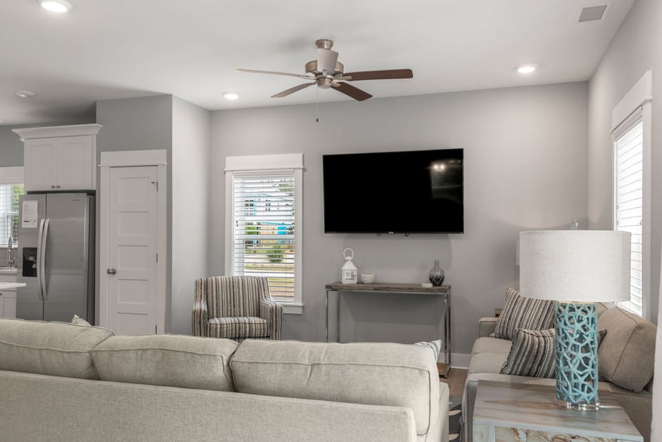 M856: Beachin' Awesome | Bottom Level Living Area
