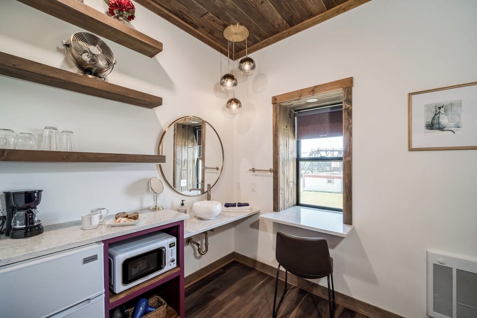 "The room was clean, modern, and had a unique charm. Walking distance to everything Prescott has to offer!"