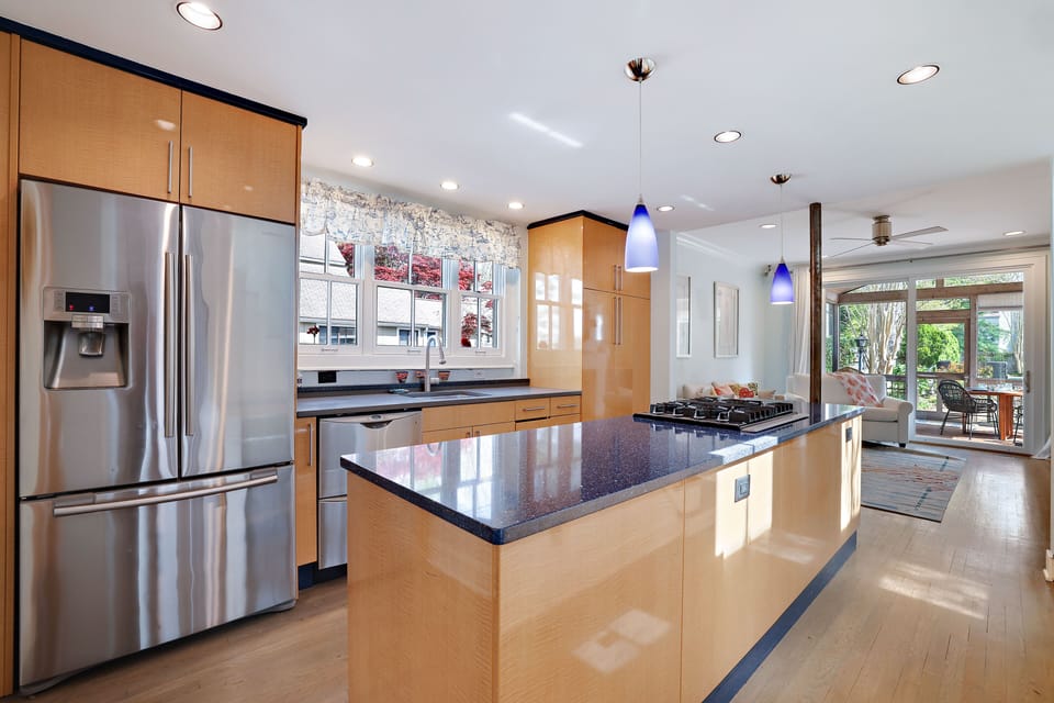 Full size fridge & pantry. Large kitchen island. State of the art appliences. 