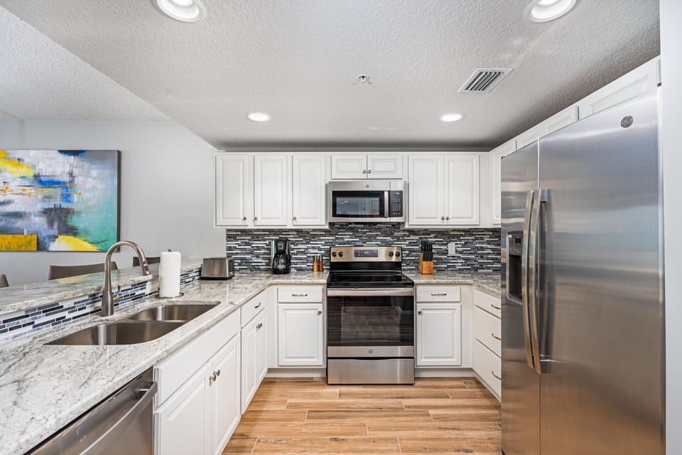 Fully stocked kitchen
