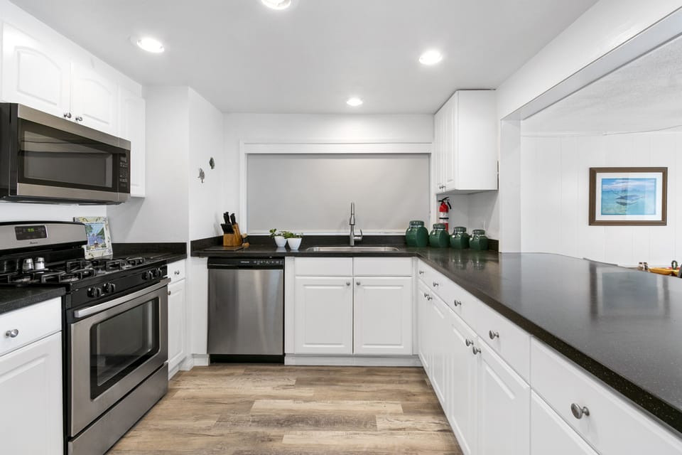124H_2 Kitchen