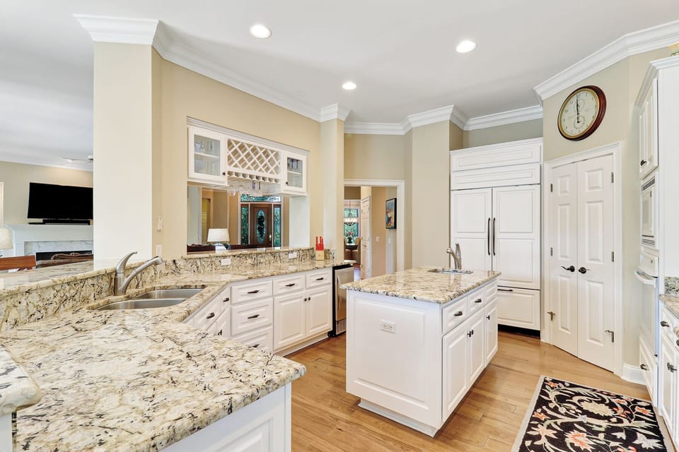 1 Man O War | Kitchen - 1 Man O War | Kitchen