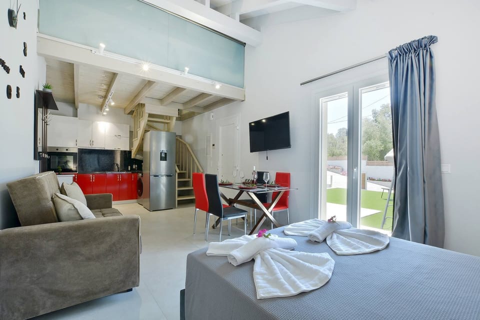 Villa | 2 bedrooms, iron/ironing board, free WiFi, bed sheets