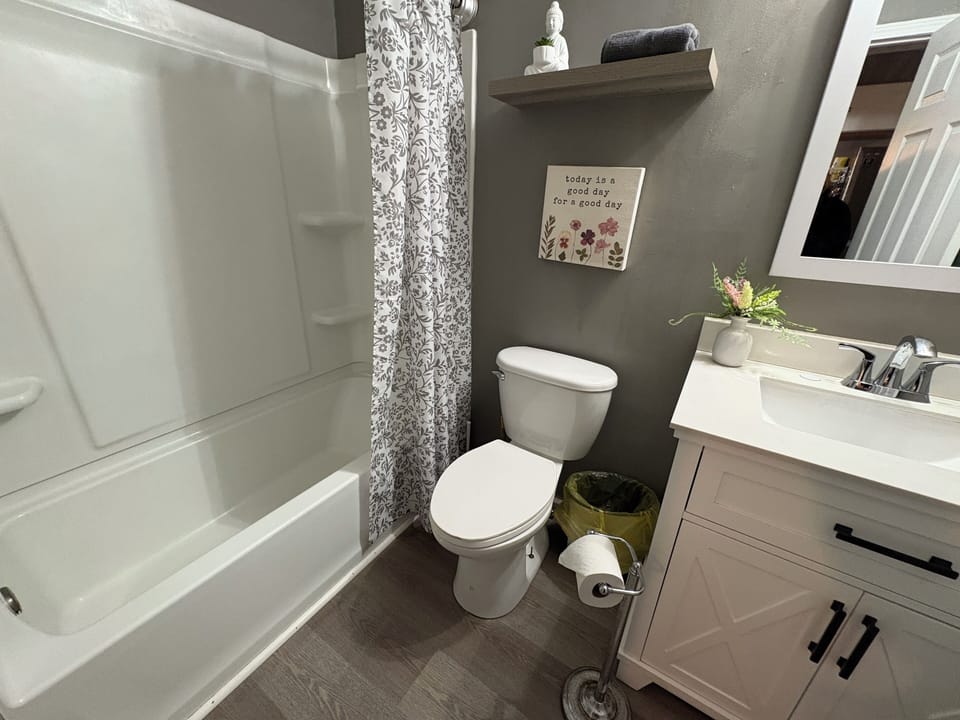 Additional View of Bathroom 