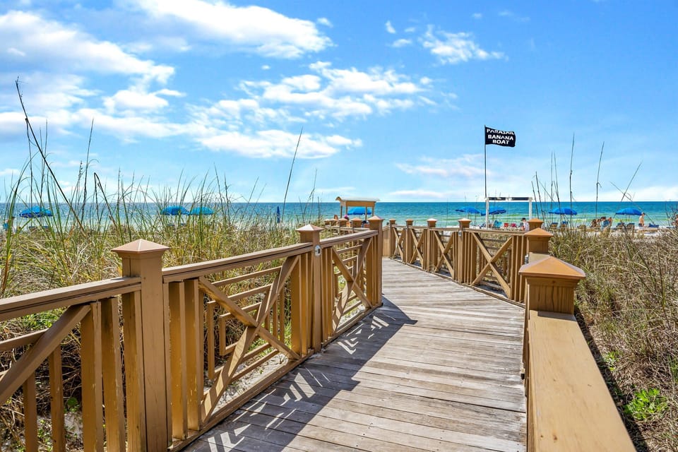 Walkway to beach
