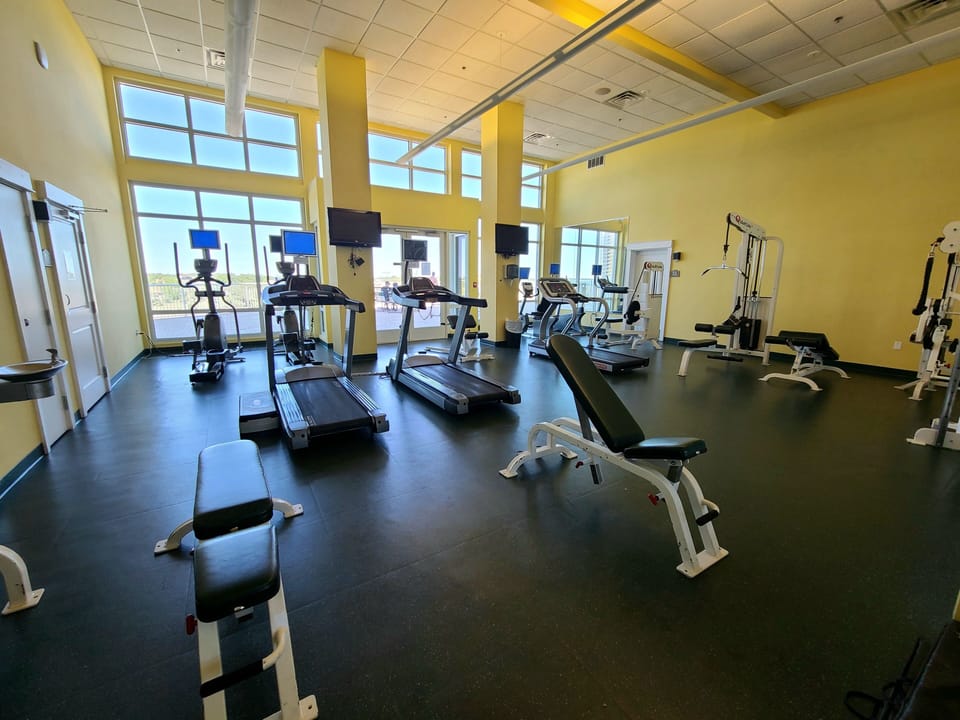 Exercise facility in Tower 2