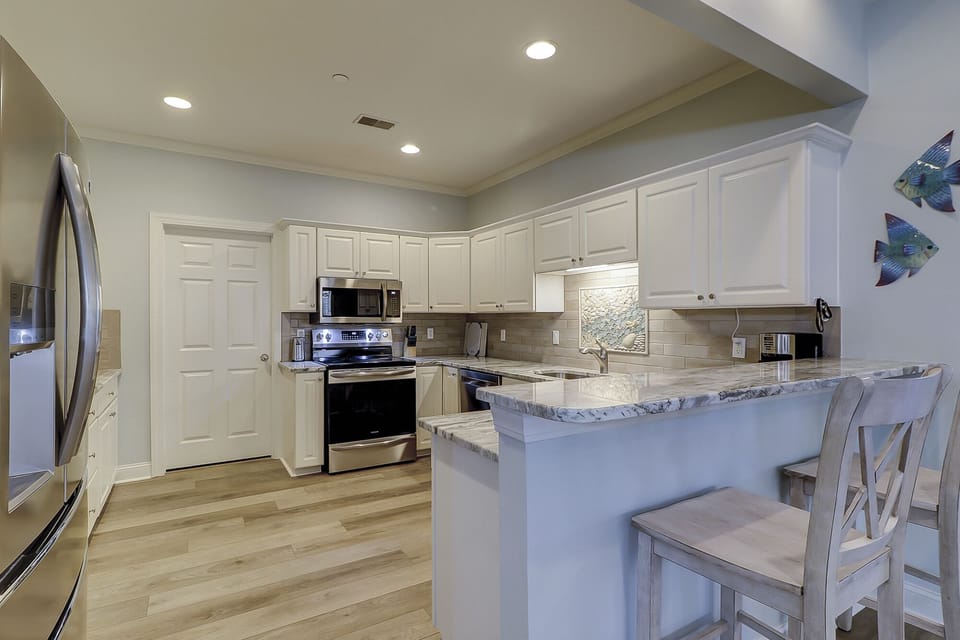Kitchen with bar seating