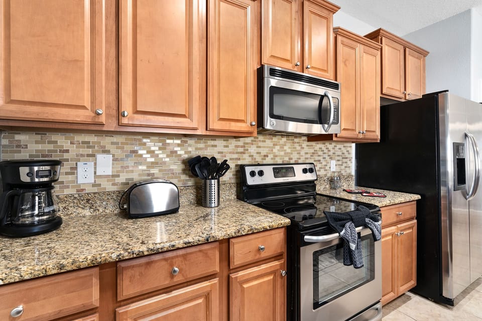 Plenty of space for more than one cook in the kitchen