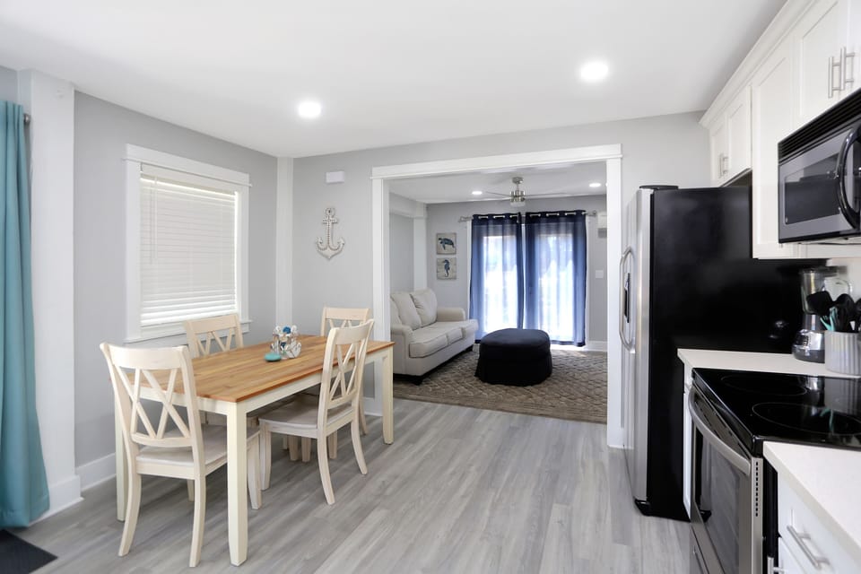 Ground Floor Kitchen, Dining & Living Room