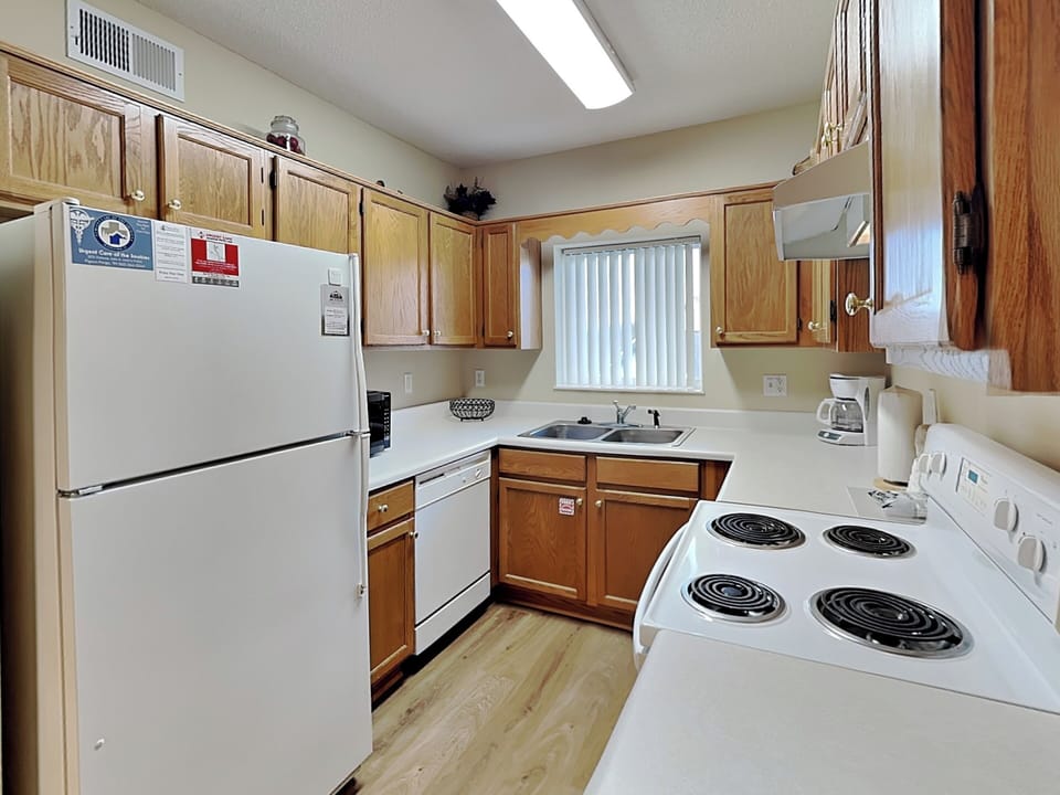 Full Kitchen
