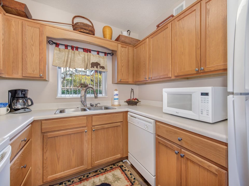 Fully Equipped Kitchen - Dishwasher