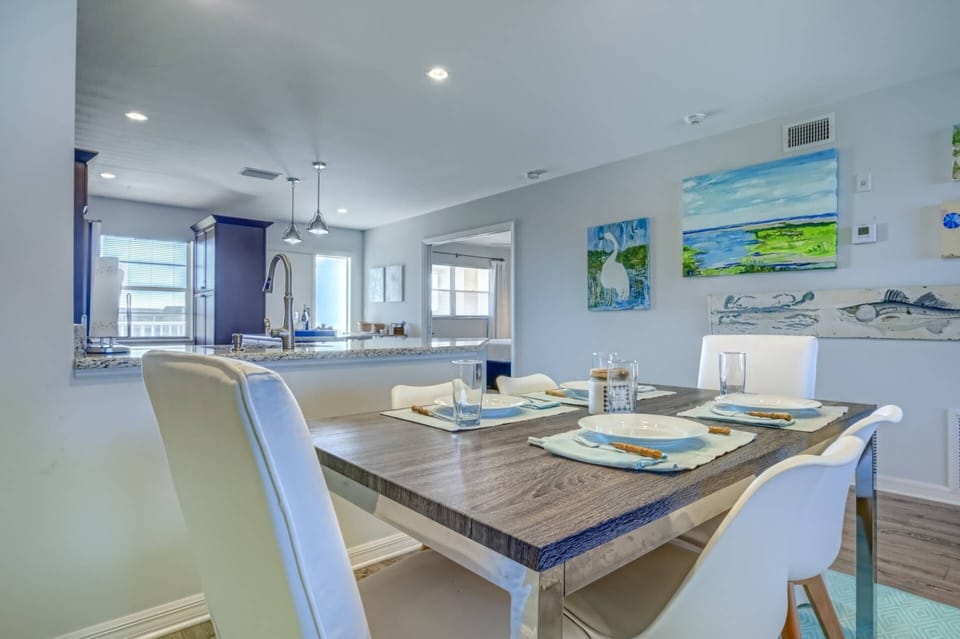 Condo (Bay Tree Beach Side) | Exterior