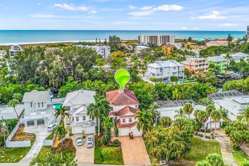 House (Palm Island Canal Home - 4 BR) | Exterior